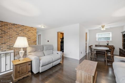 9 Brearly Crescent Mount Olive NJ 07836