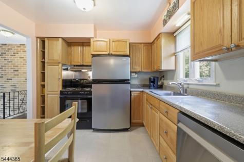 9 Brearly Crescent Mount Olive NJ 07836