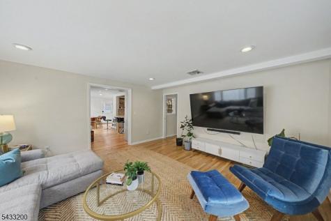 45 Highfield Road Bloomfield NJ 07003