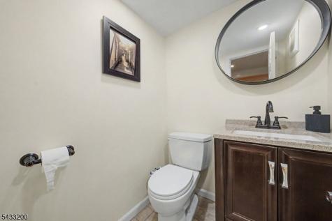 45 Highfield Road Bloomfield NJ 07003