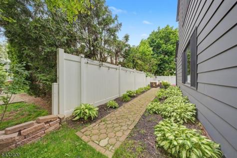 45 Highfield Road Bloomfield NJ 07003