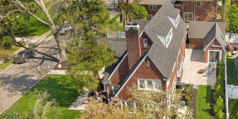 206 Lakeview Avenue Leonia NJ 07605