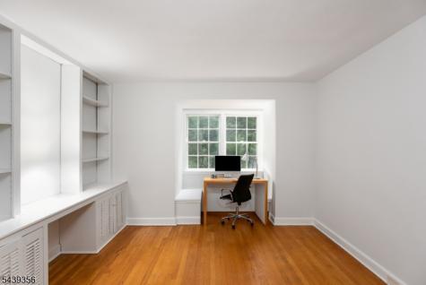 12 Marquette Road Montclair NJ 07043