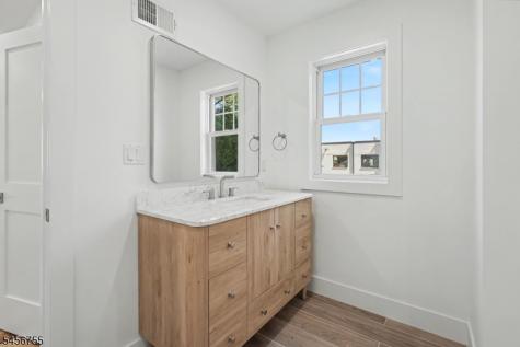 941 Lincoln Avenue E Cranford NJ 07016