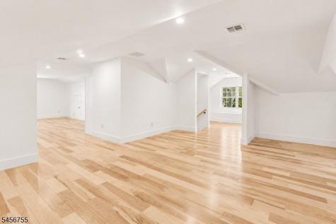 941 Lincoln Avenue E Cranford NJ 07016