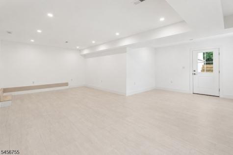 941 Lincoln Avenue E Cranford NJ 07016
