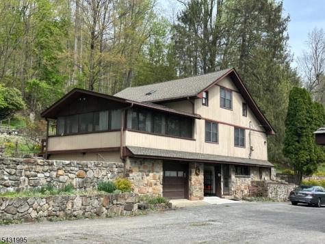 330 W Baldwin Street Hackettstown NJ 07840