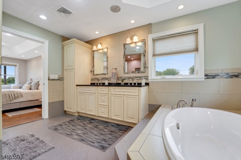 2319 Colonial Drive Rahway NJ 07065