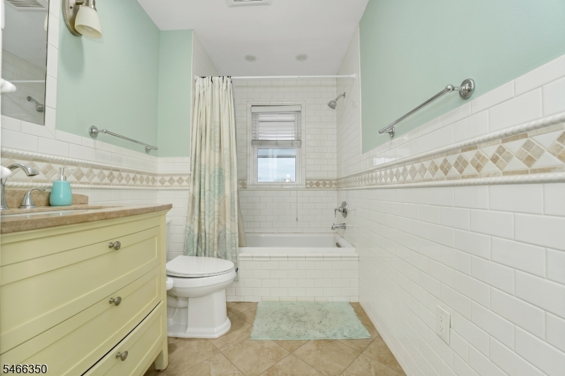 2319 Colonial Drive Rahway NJ 07065