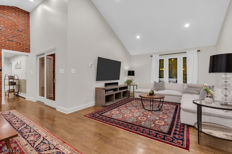 15 Ferguson Road Warren NJ 07059