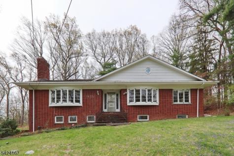 1495 Fox Trail Mountainside NJ 07092