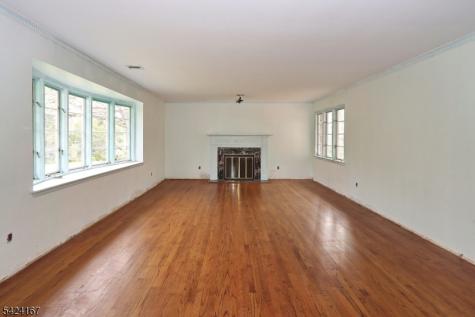 1495 Fox Trail Mountainside NJ 07092