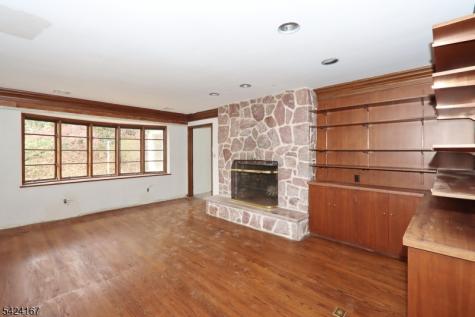 1495 Fox Trail Mountainside NJ 07092