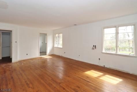 1495 Fox Trail Mountainside NJ 07092