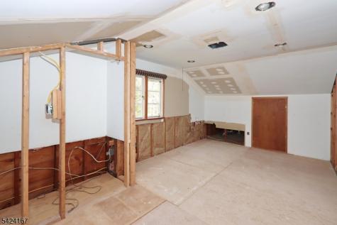 1495 Fox Trail Mountainside NJ 07092