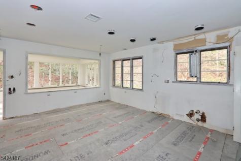 1495 Fox Trail Mountainside NJ 07092