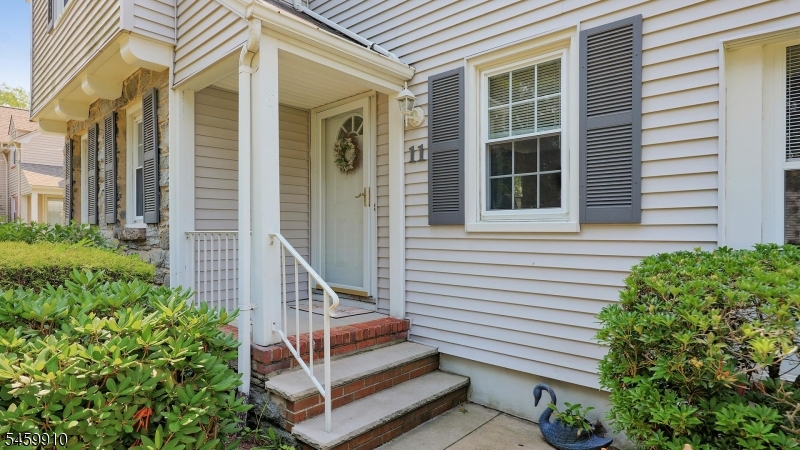 11 Munsee Drive Cranford NJ 07016