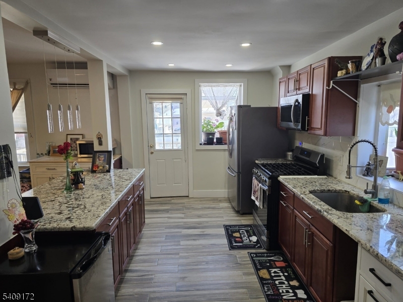 20 Telford Street East Orange NJ 07018