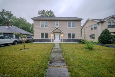 51 Greenwich Drive Bergenfield NJ 07621