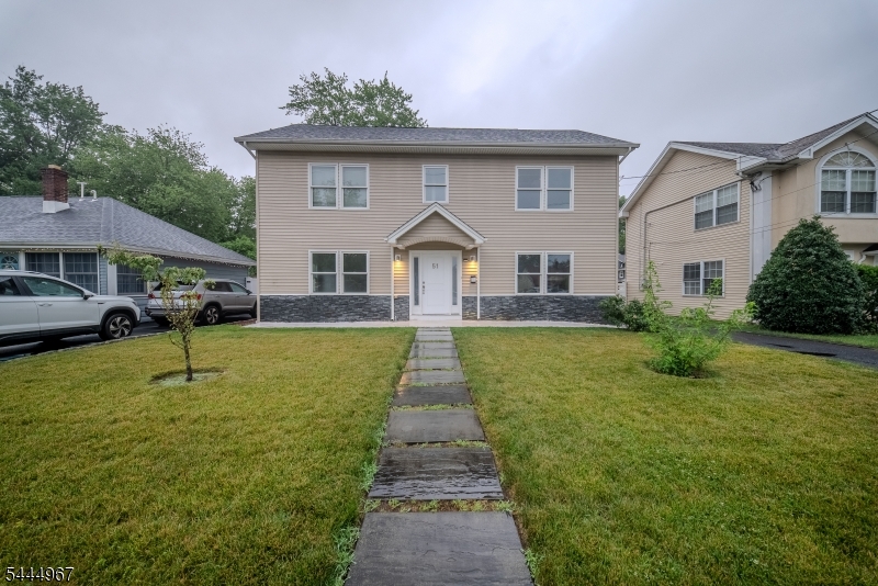 51 Greenwich Drive Bergenfield NJ 07621