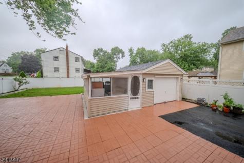 51 Greenwich Drive Bergenfield NJ 07621