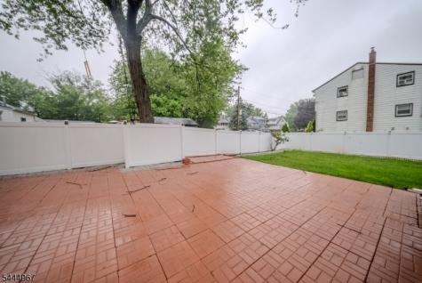 51 Greenwich Drive Bergenfield NJ 07621