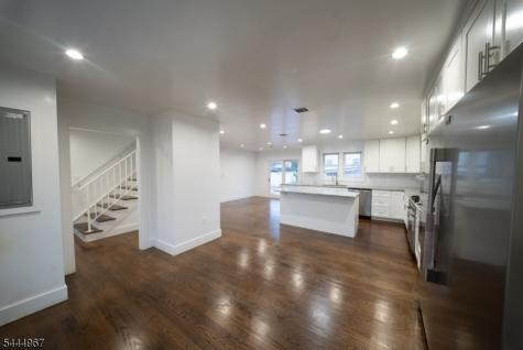 51 Greenwich Drive Bergenfield NJ 07621