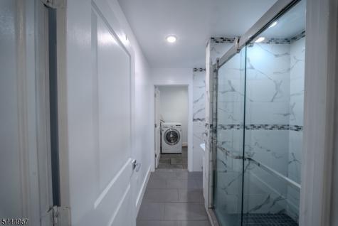 51 Greenwich Drive Bergenfield NJ 07621