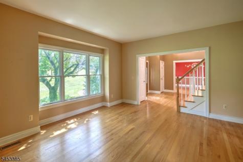 199 County Road 517 Tewksbury NJ 07830