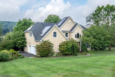 199 County Road 517 Tewksbury NJ 07830
