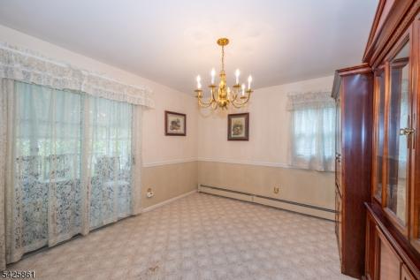 31 Iroquois Trail Denville NJ 07834
