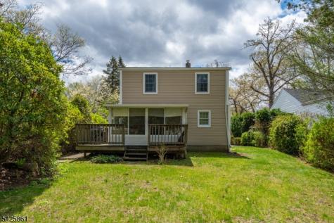 31 Iroquois Trail Denville NJ 07834
