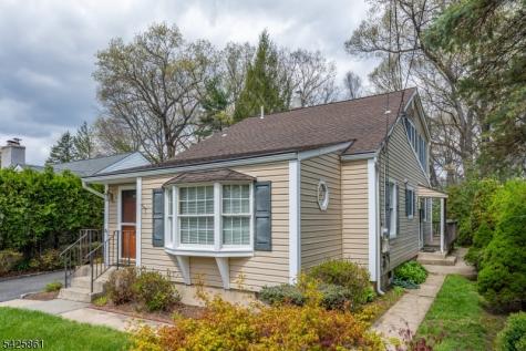 31 Iroquois Trail Denville NJ 07834