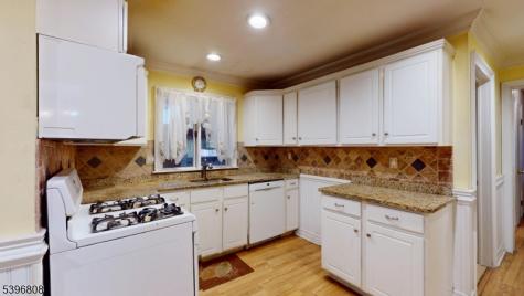 224 Roth Avenue Franklin Lakes NJ 07417