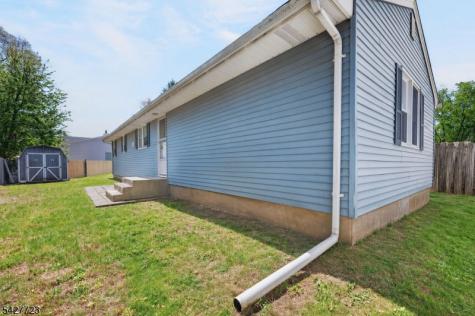 126 Jay Place Middlesex NJ 08846