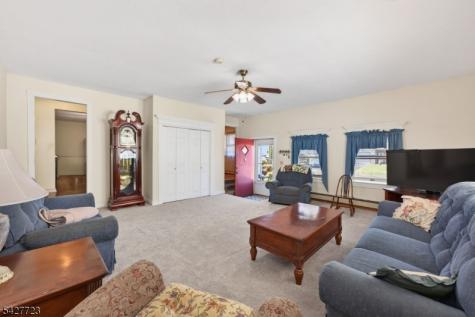 126 Jay Place Middlesex NJ 08846