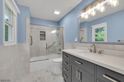 33 Hog Hollow Road Alexandria NJ 08867