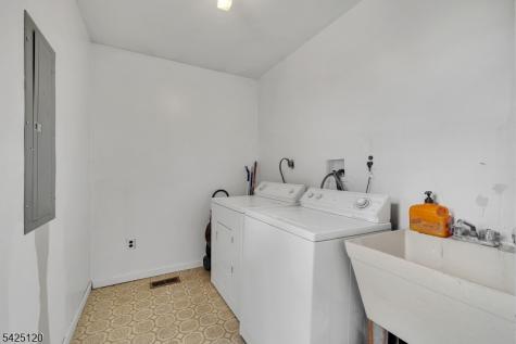 33 Hog Hollow Road Alexandria NJ 08867