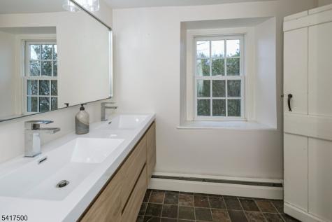 46 Poor Farm Road Hopewell NJ 08534