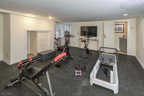 46 Poor Farm Road Hopewell NJ 08534