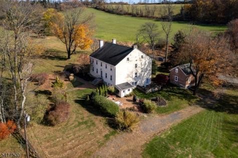 46 Poor Farm Road Hopewell NJ 08534