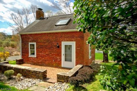 46 Poor Farm Road Hopewell NJ 08534