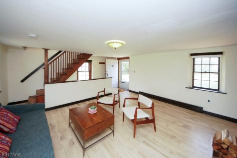 46 Poor Farm Road Hopewell NJ 08534