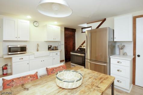 46 Poor Farm Road Hopewell NJ 08534