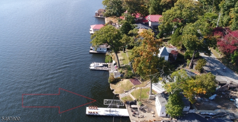 76 Ithanell Road Hopatcong NJ 07843
