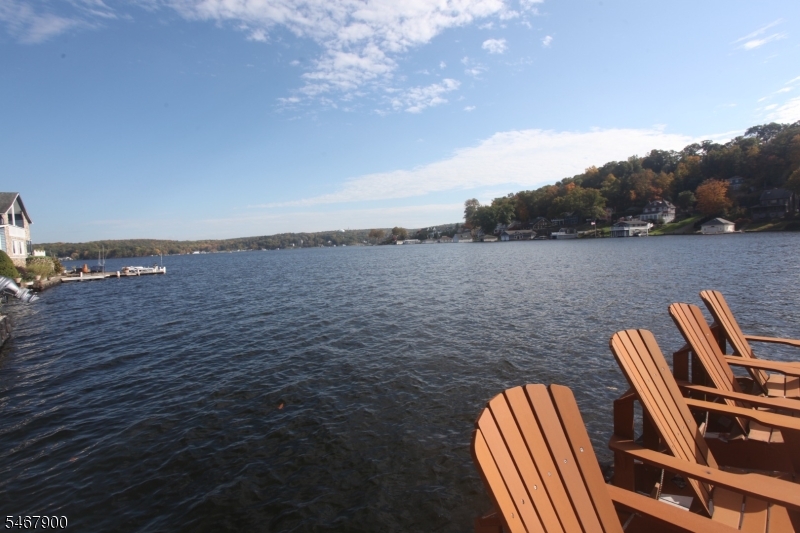 76 Ithanell Road Hopatcong NJ 07843