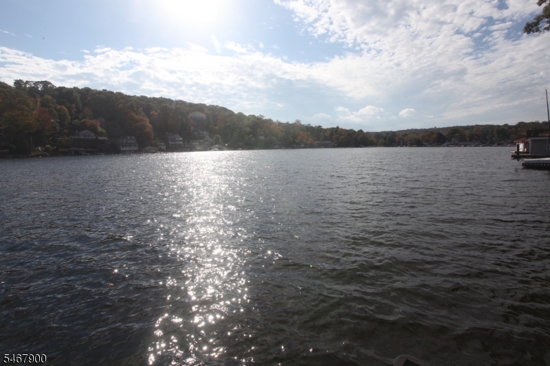 76 Ithanell Road Hopatcong NJ 07843