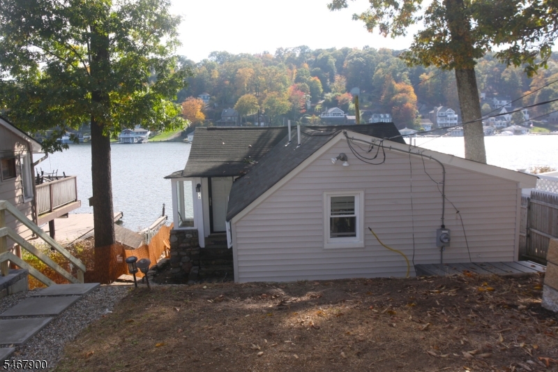 76 Ithanell Road Hopatcong NJ 07843