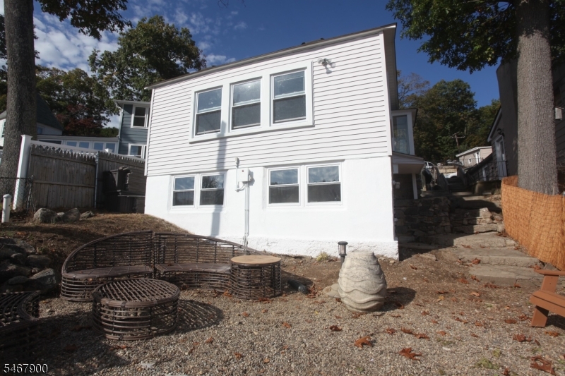 76 Ithanell Road Hopatcong NJ 07843