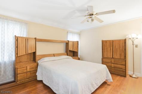 442 Seven Oaks Road City Of Orange NJ 07050